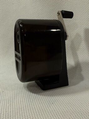 Pencil Sharpener Bulldog hand crank wall or desk mount  sharp!